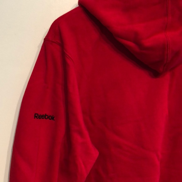 Reebok NHL Chicago Blackhawks sweatshirt - NWOT - Picture 6 of 6